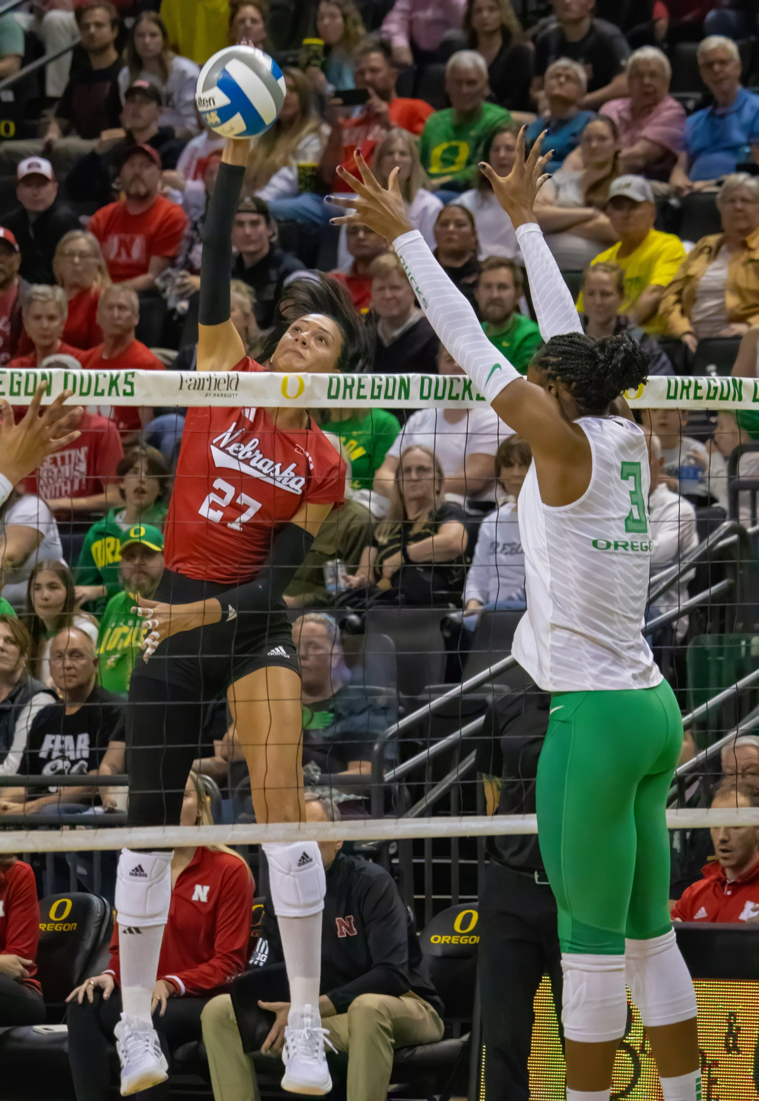 Nebraska vs Oregon Volleyball 11:07_Emanciu 02-topaz-denoise.jpg