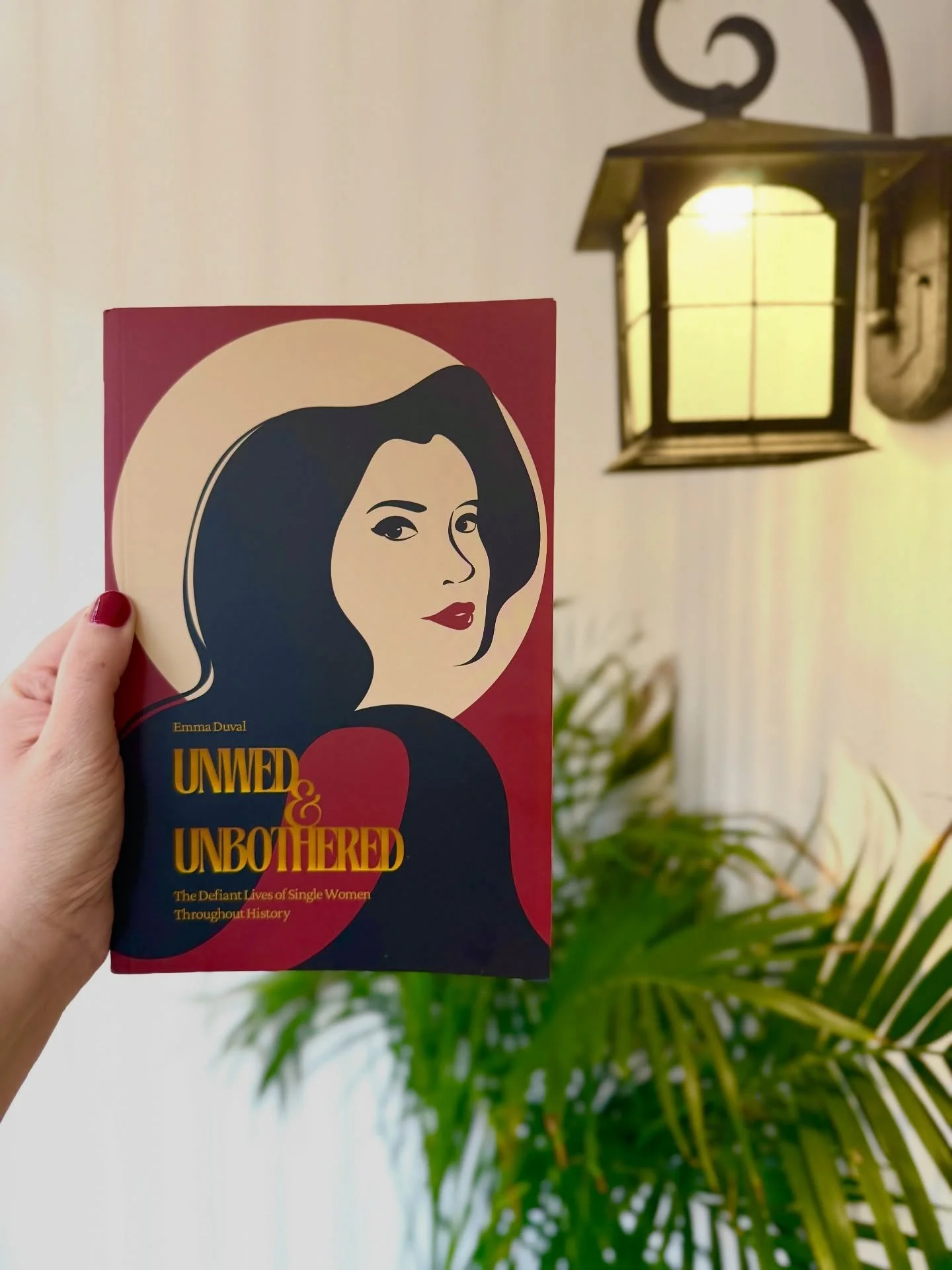 ⭐️⭐️⭐️⭐️⭐️

Emma Duval&rsquo;s UNWED &amp; UNBOTHERED: THE DEFIANT LIVES OF SINGLE WOMEN THROUGHOUT HISTORY is a beautifully illustrated celebration of women who&rsquo;ve lived life on their own terms. This book is smart, validating, and endlessly in