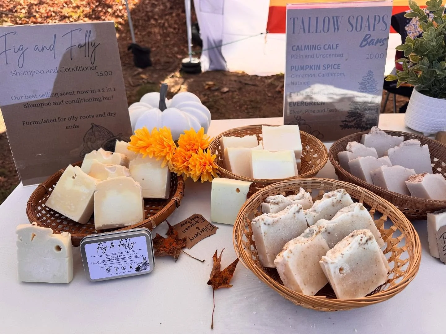 Had a great weekend with all the folks at @coppalhousefarm for their Fall Festival! It was a great way to celebrate the end of our outdoor season! If you didn&rsquo;t grab your favorites in person, check us out online at www.angrycowco.com. Grab your