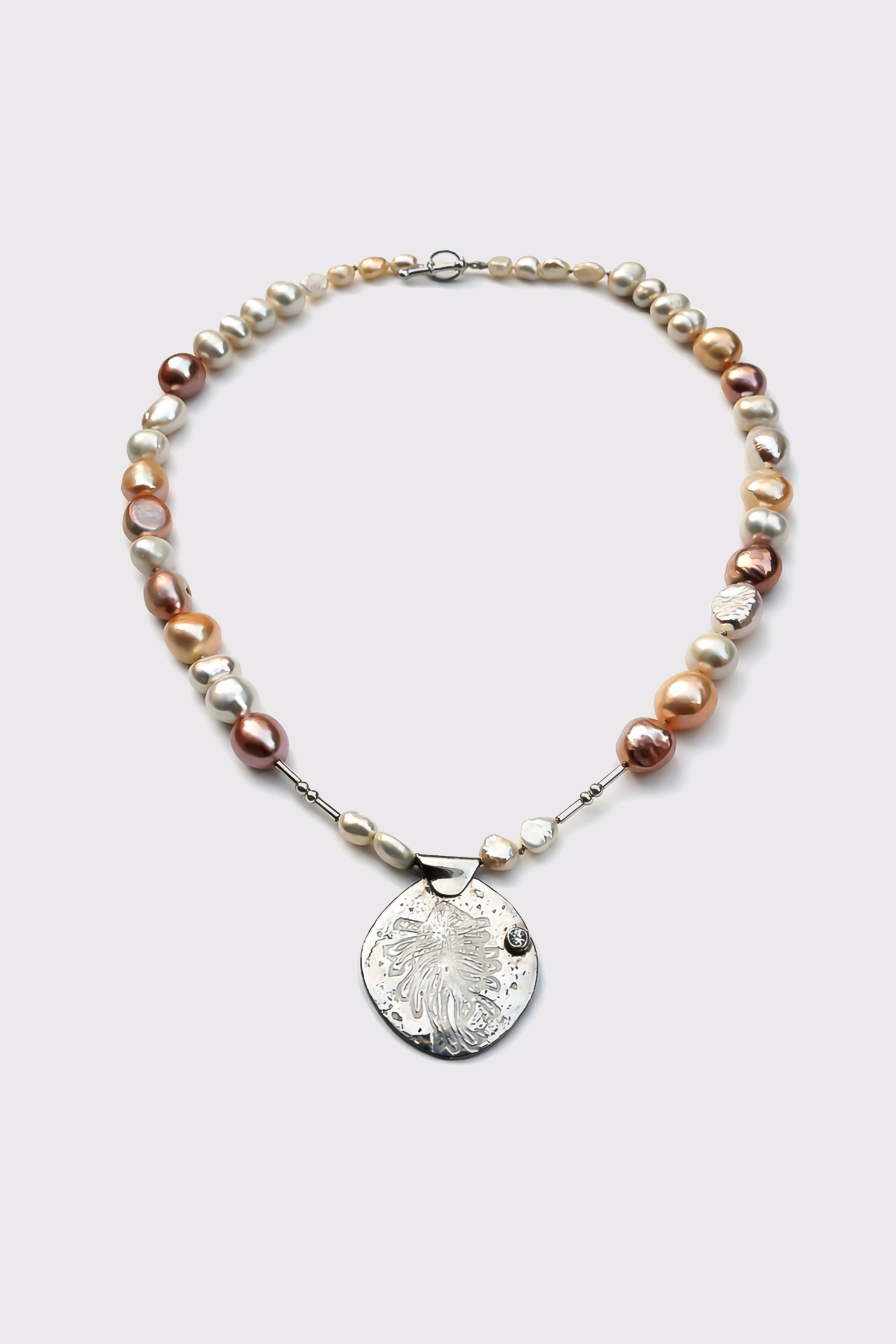 Innercell pearl pendant α