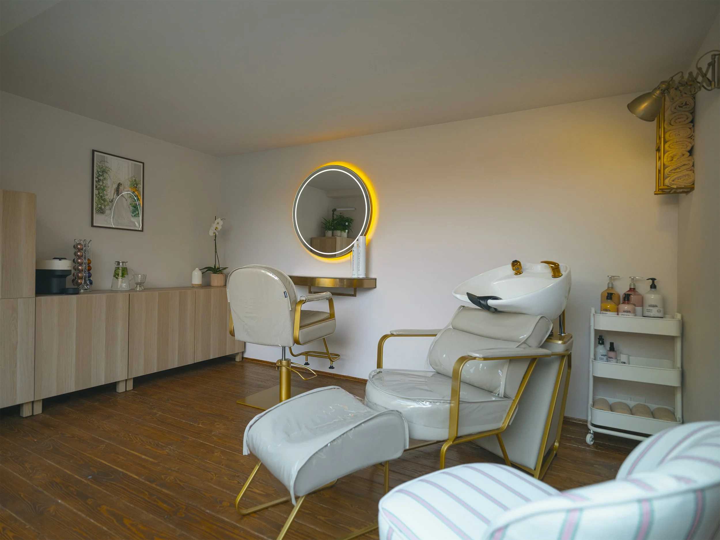AdamDockerPhotography_Studio_HairStudio.jpg