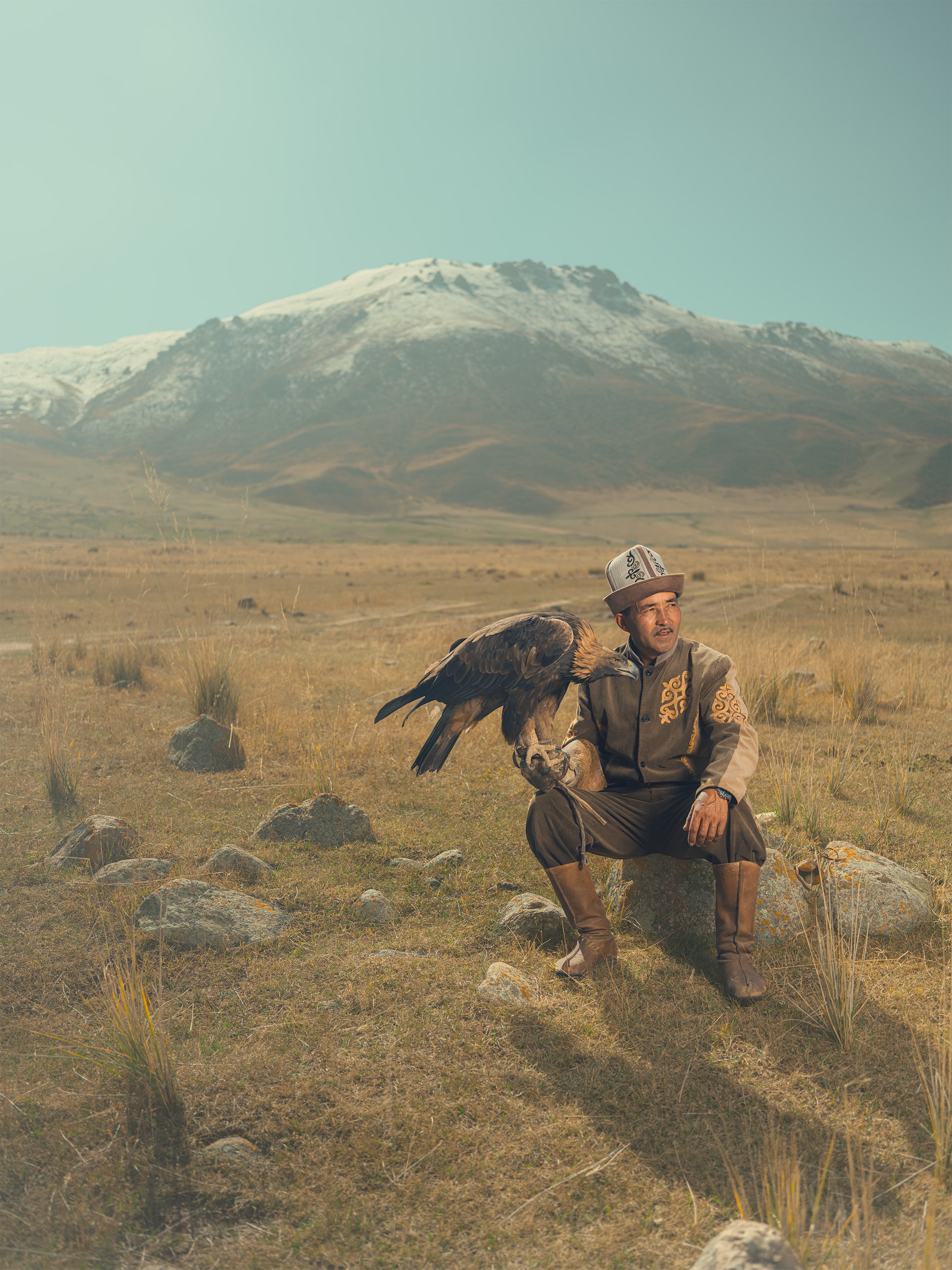 AdamDockerPhotography_EagleHunters_Kyrgystan_GoldenEagle_TianShanMountains_Portrait.jpg