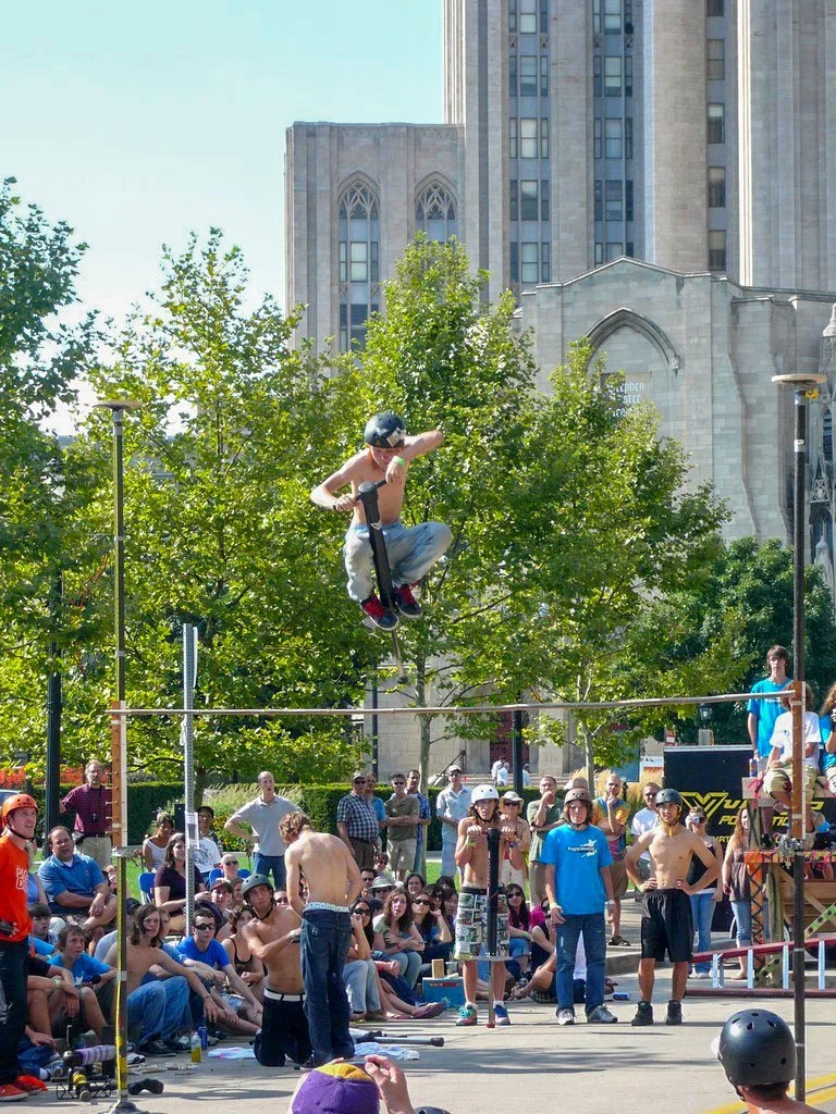 Pogopalooza2009-BiffHutchison-HighJump.jpg