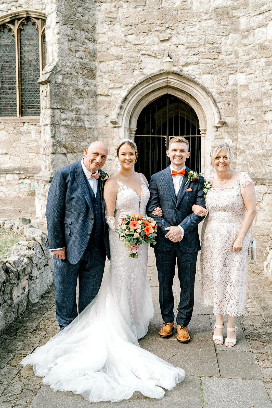 Apton_Hall_Essex_Wedding_Photographer_040.jpg