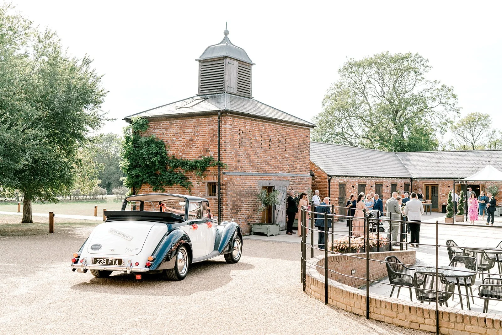 Apton_Hall_Essex_Wedding_Photographer_048.jpg