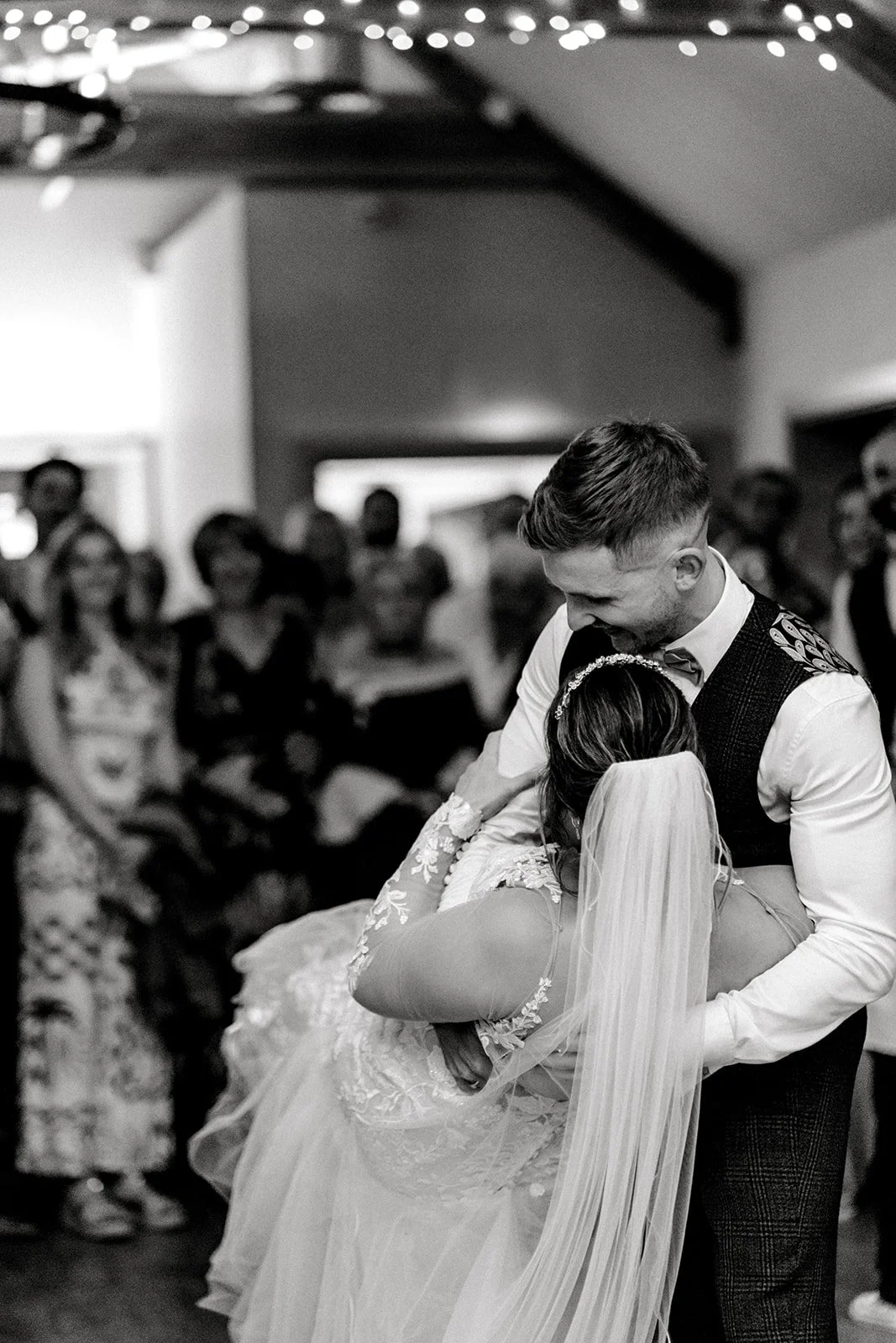 Apton_Hall_Essex_Wedding_Photographer_118.jpg