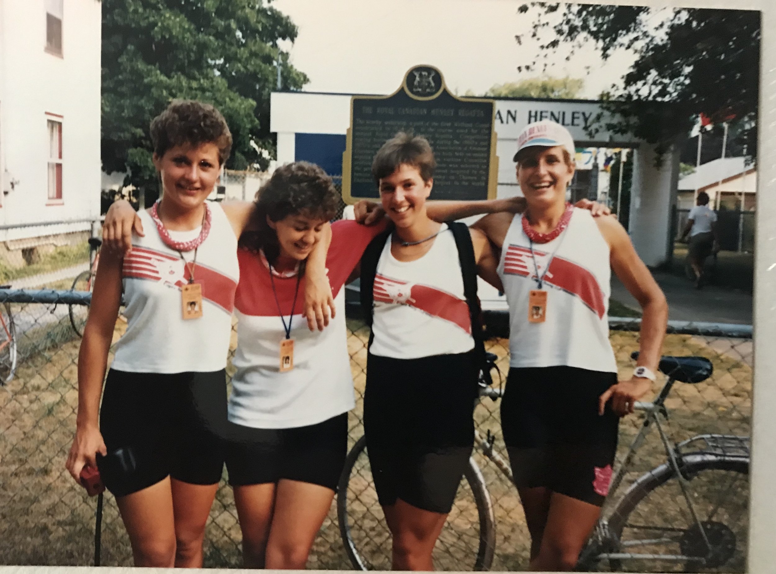 1985 4X.jpg