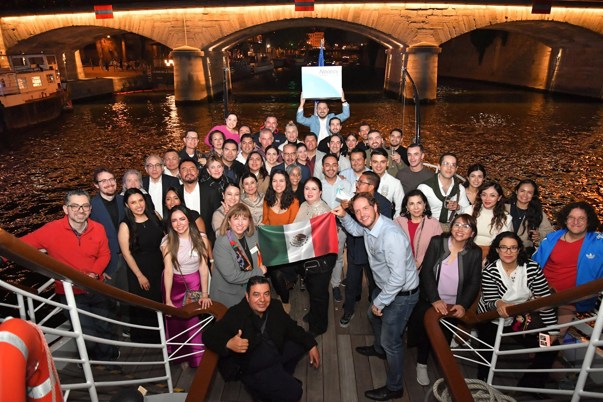 Advaita Mexico x Neotrex