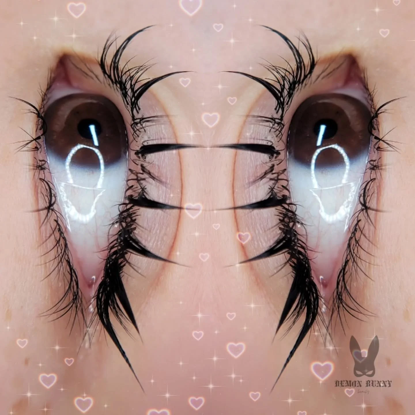 𝖒𝖆𝖓𝖌𝖆 𝖑𝖆𝖘𝖍 𝖘𝖊𝖙 

Another manga set for my amazing demon babe! 🖤 I used L curl for the ends to give that eyeliner look, and C curl for the remainder of the spikes. Filled in the base with some short J curl lashes. 😌✨️

#demonbunnybeauty 