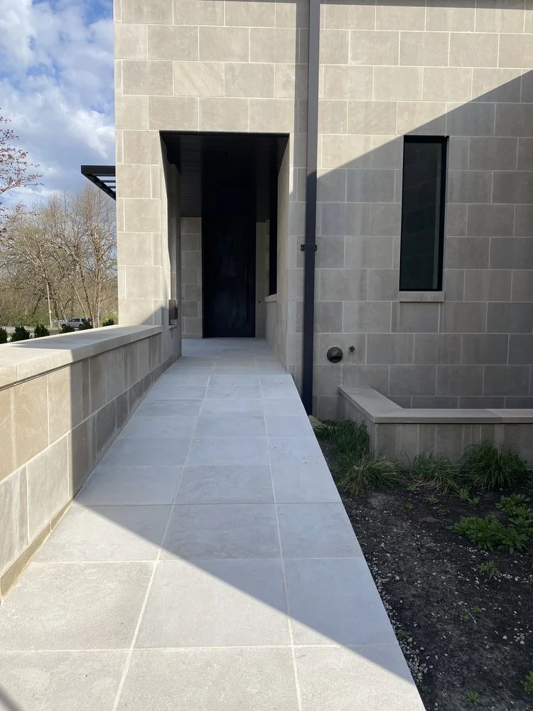 Pierreux Paving & Indiana Limestone Cladding