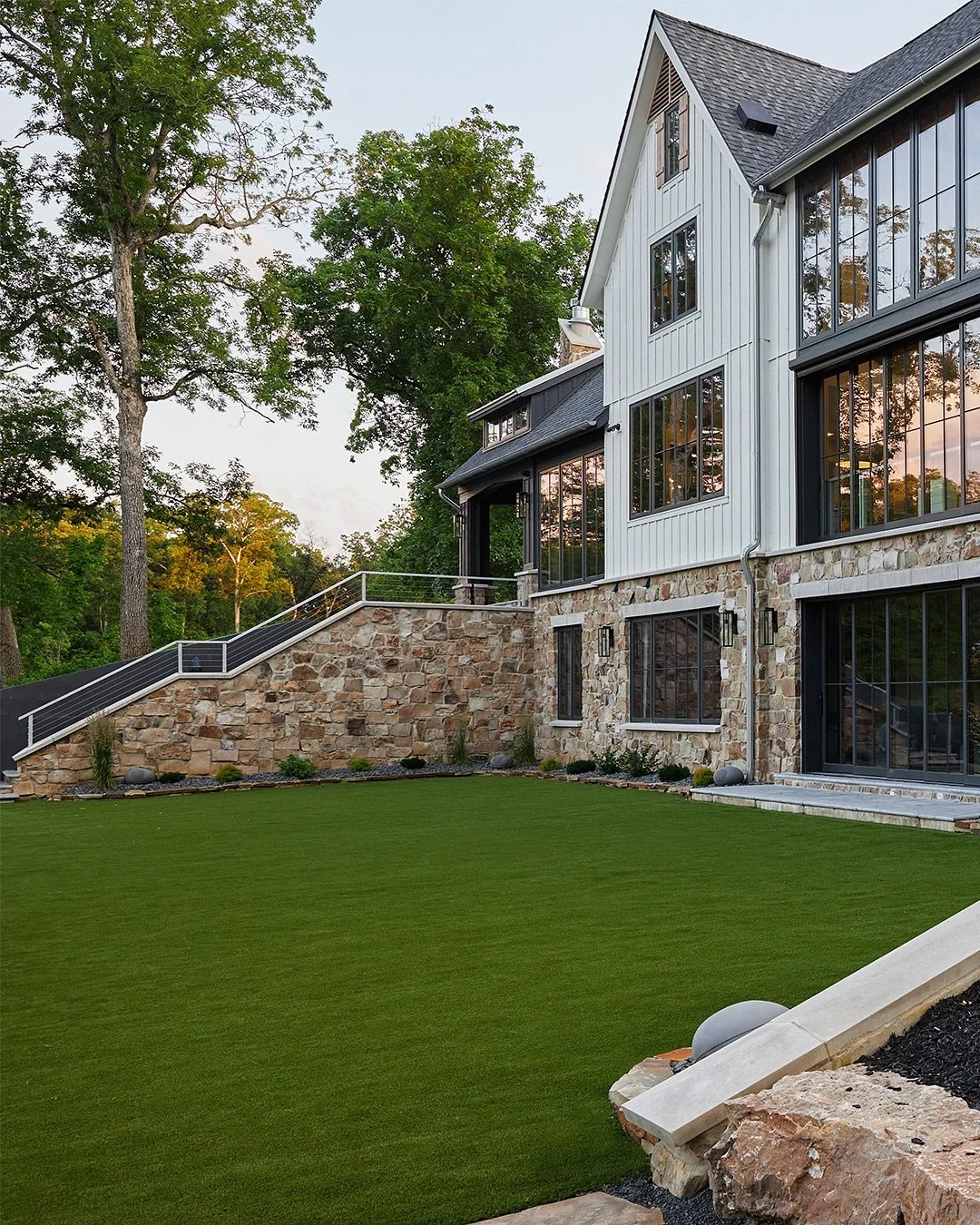 Here&rsquo;s a closer look of the lake home that we recently shared highlighting our Tennessee Fieldstone veneer. You can see a bit more of the pairings with Indiana Limestone wall caps, watertable sills, window and door headers.

01 - 03 / Tennessee