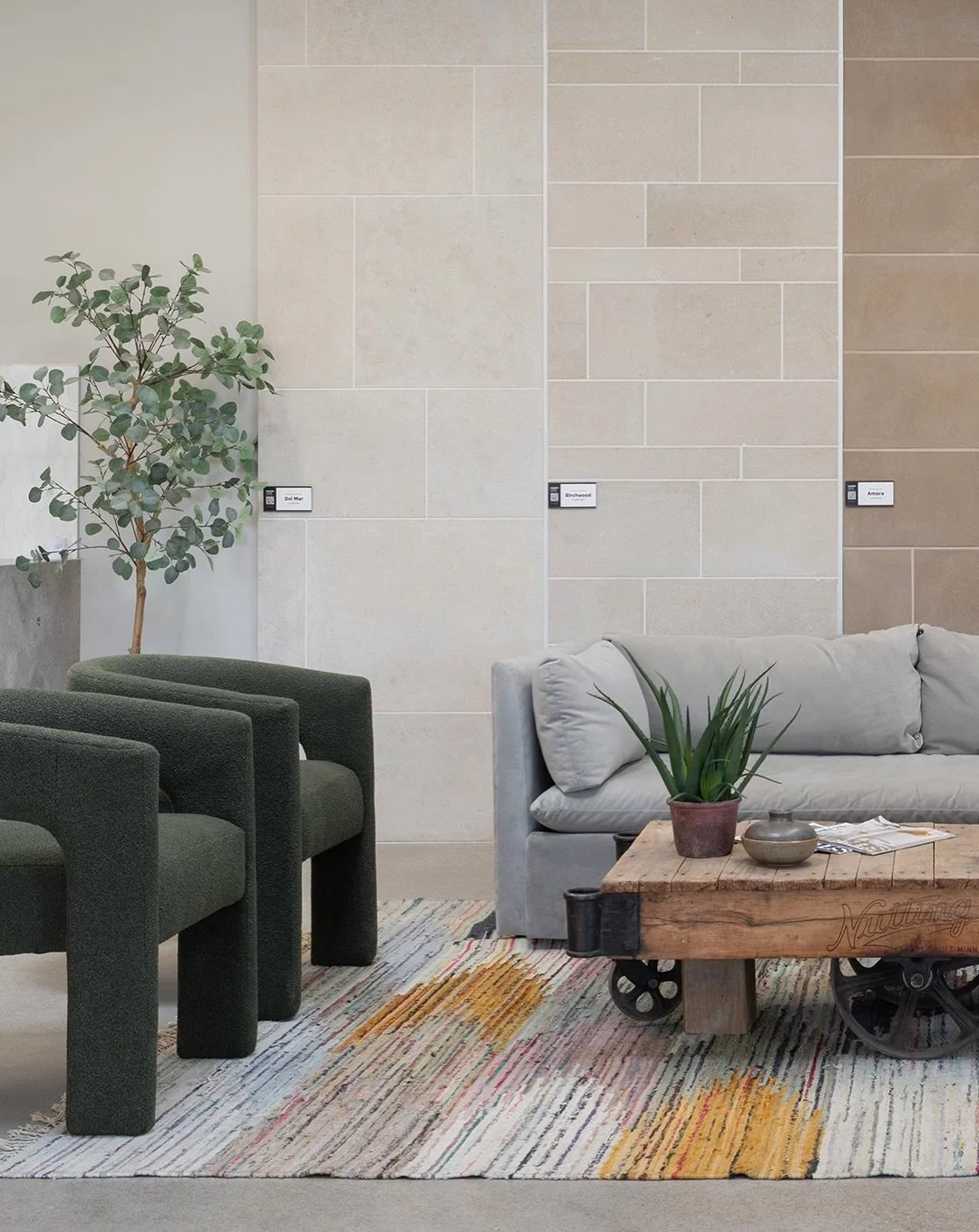 Swipe through to take a look at our natural stone wall cladding and brick displays located in our Midwest Design Studio.

01 - 02 / Masonmade Design Studio Wall Cladding + Brick Display

&bull; &bull; &bull;

#stonewallcladding #smoothstonepanels #na
