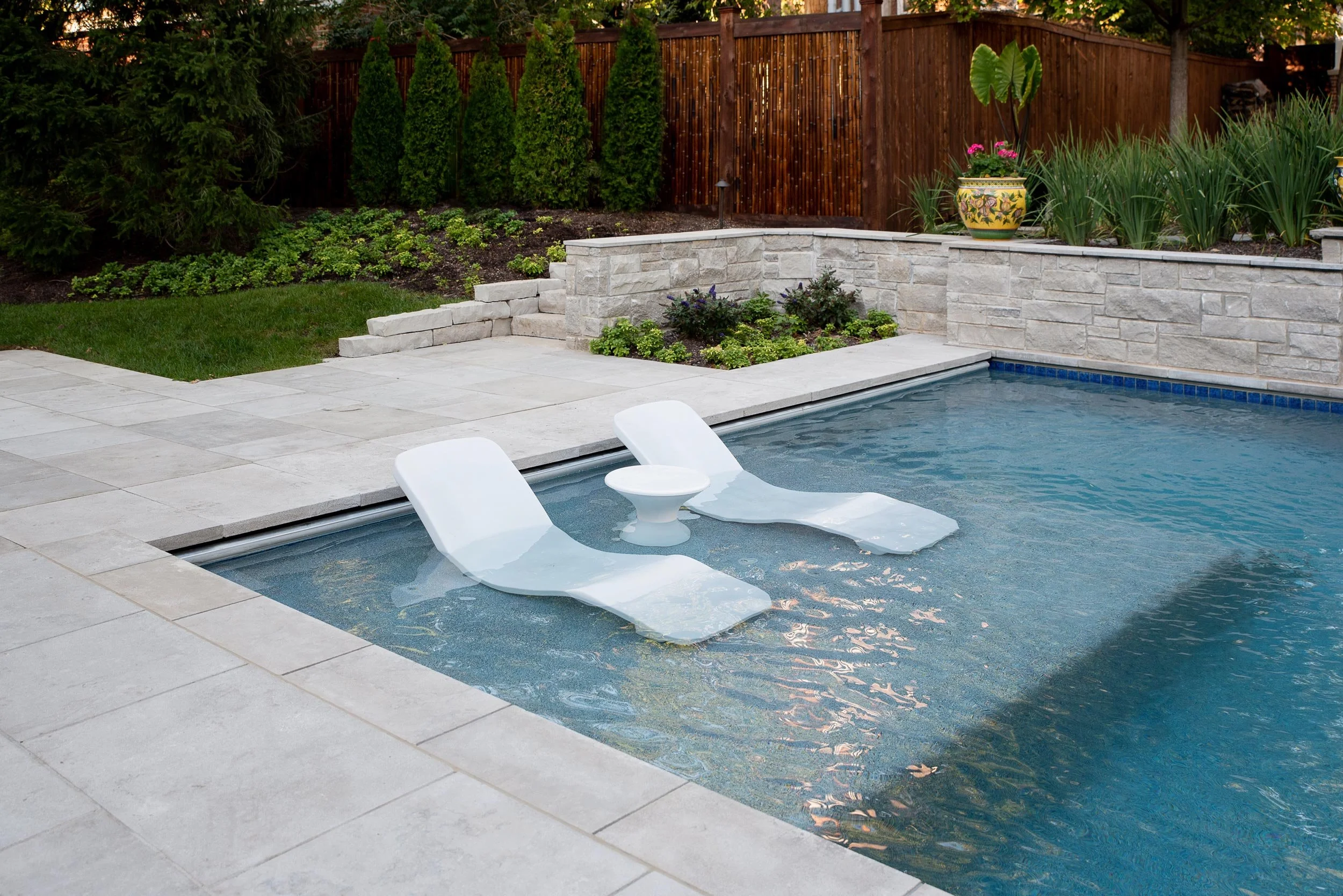 Pierreux Blasted + Pierreux Vein-Cut Veneer
