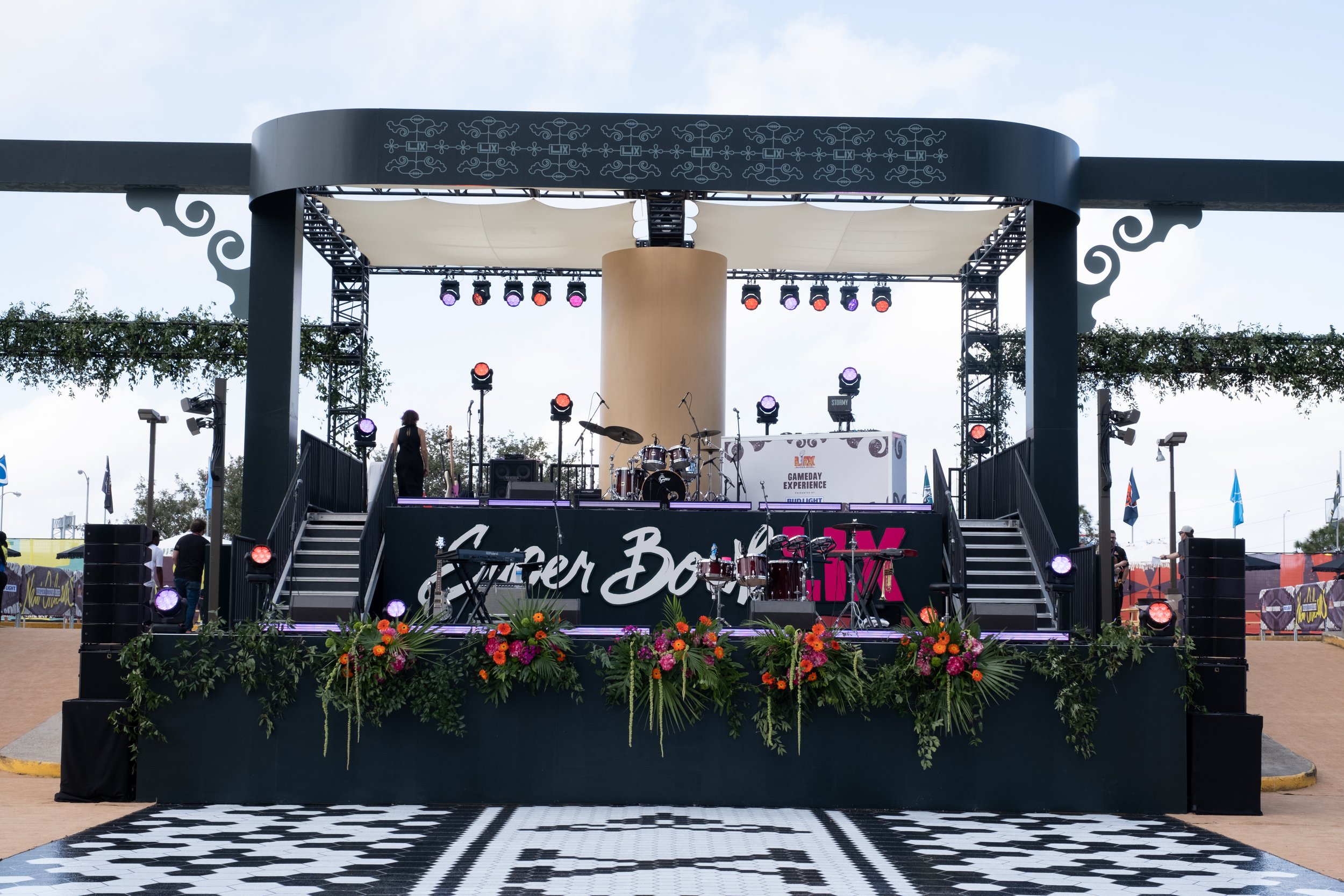 Mainstage.jpg