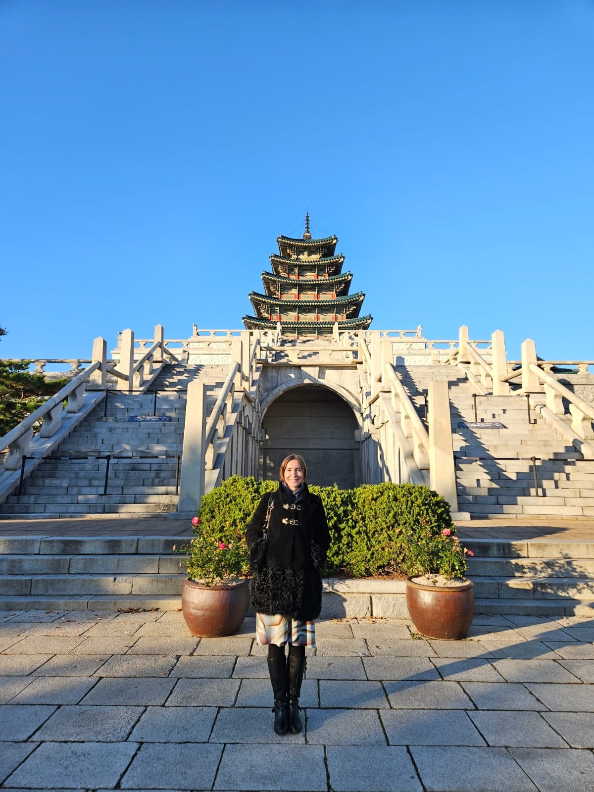 Dr Nina Fuller-Shavel South Korea integrative oncology trip.JPG