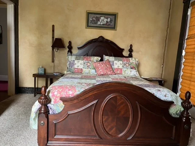 Antique Rose Queen