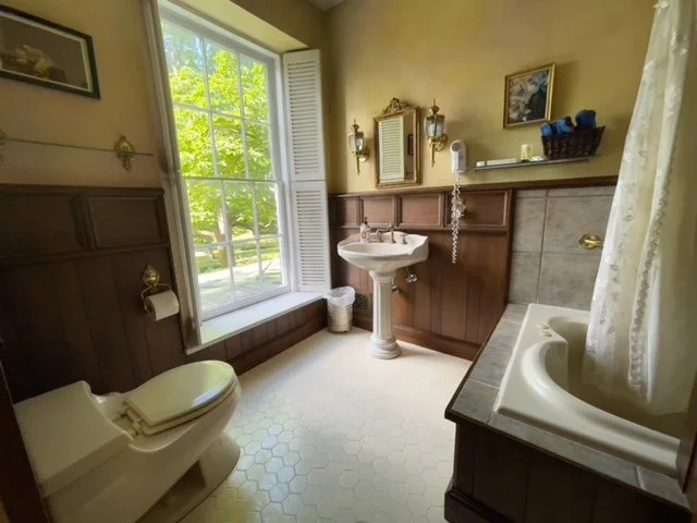 Antique Rose Bathroom