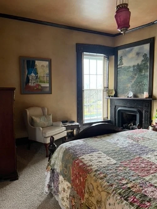 Antique Rose Suite in the Morgan Samuels