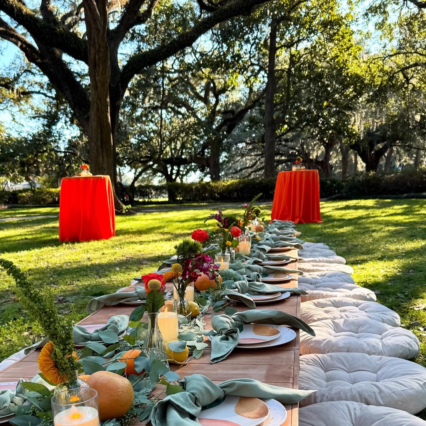 Love, laughter, and the perfect golden hour ☀️✨💍 Evan &amp; Peaches&rsquo; engagement picnic in Forsyth Park was nothing short of magical! From sunlit sips to a sunset glow, every detail was *curated* with love. Cheers to lifetime of beautiful momen