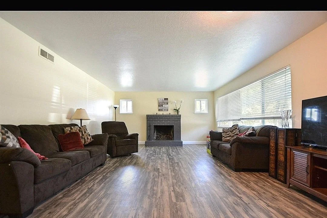 America's Flooring Inc.America's Flooring Inc. ServicesFlooring Installation America's