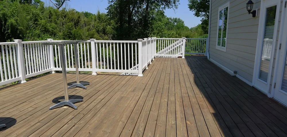 6_Amani Event Center Amani Hall Deck_1000.jpg