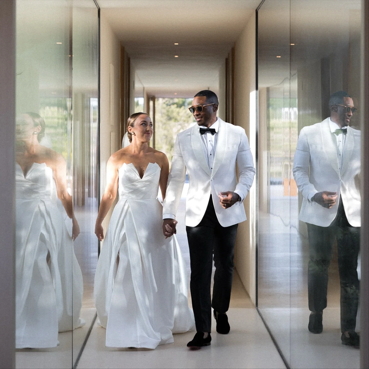 Grand entrance and first dance of @andy_janey and Nick. Comporta was the perfect scenario for this intimate wedding with their closest family and friends 🤍

Venue | Private Villa in Comporta
Wedding Planner &amp; Designer &nbsp;@sofiagamaevents
Phot