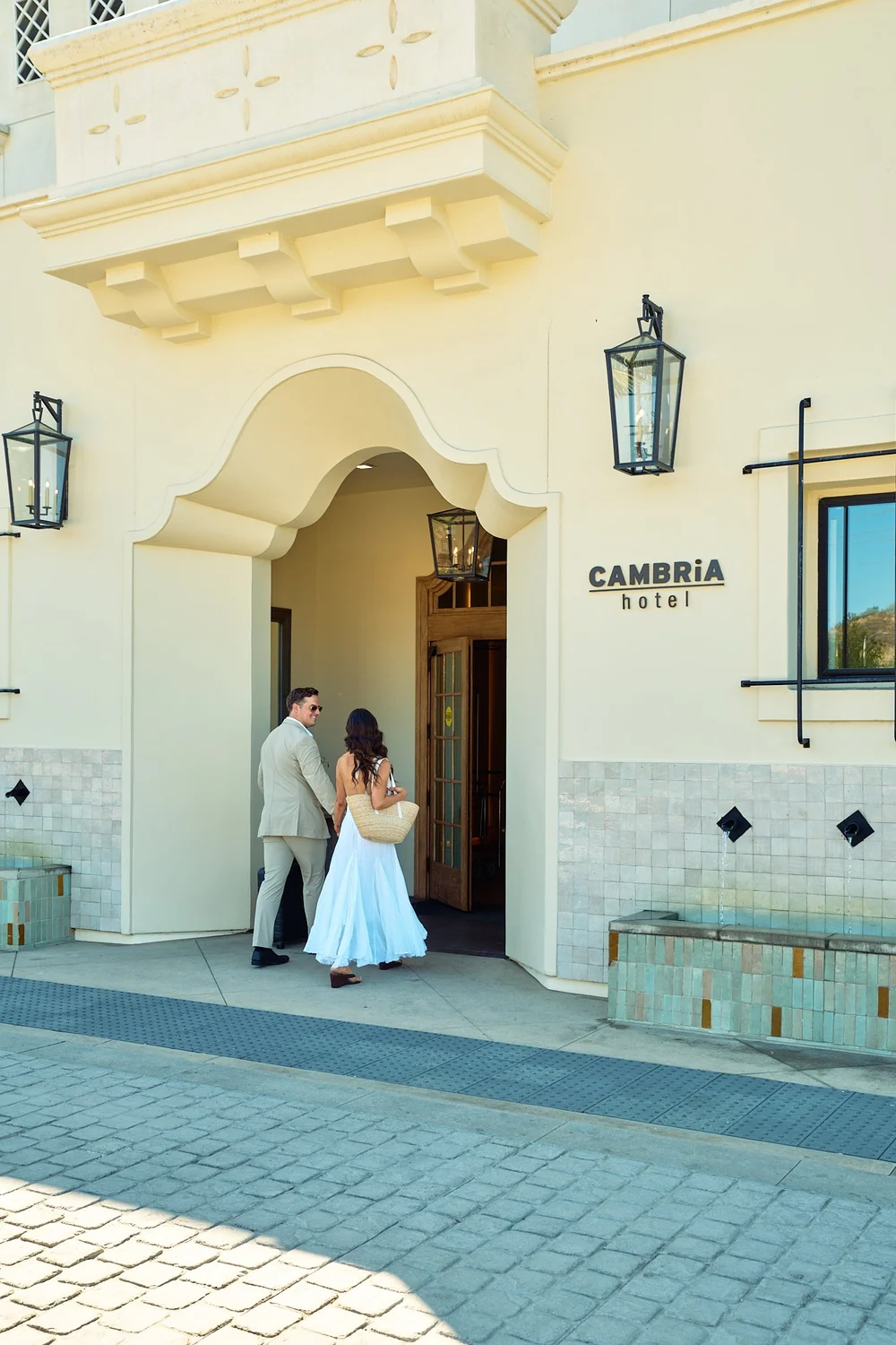 Cambria Calabasas, photo 1