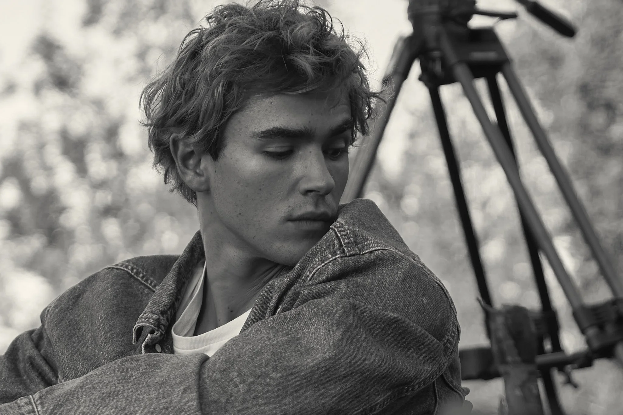 On-set unit stills photography, The Making of Jesus Diabetes, actor Charlie Besso moments before the last shot of the film.