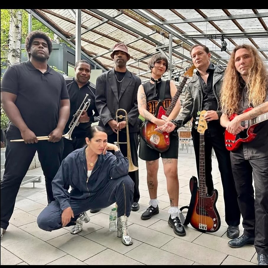 Honored to support @iggypopofficial with this group of absolute slayers. 
⭐️ @urian_v_hackney 
⭐️ @panamsterdamnyc 
⭐️ @coreydking 
⭐️ @king__jeva 
⭐️ #bradtruax 
⭐️ @c.f.m_la 
⭐️@joanaspolicewoman 
🖤 Joan&rsquo;s jumpsuit @judirosennewyork
💕dream 