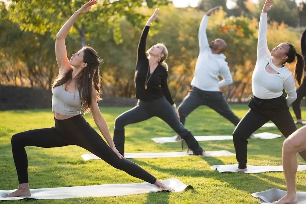 retreat-yoga-on-the-lawn