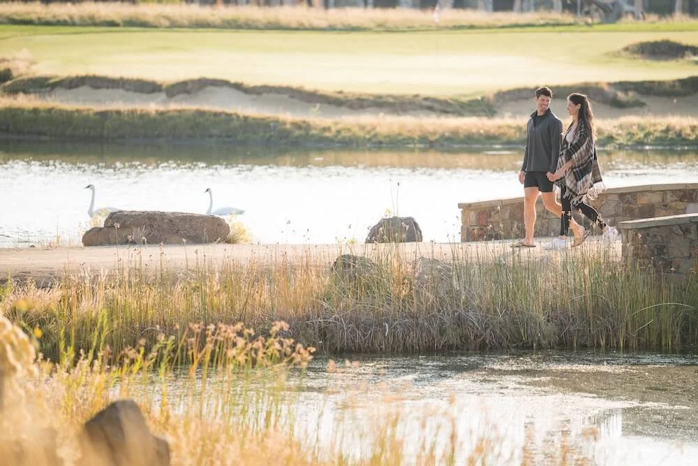 wellness-retreat-nature-walk