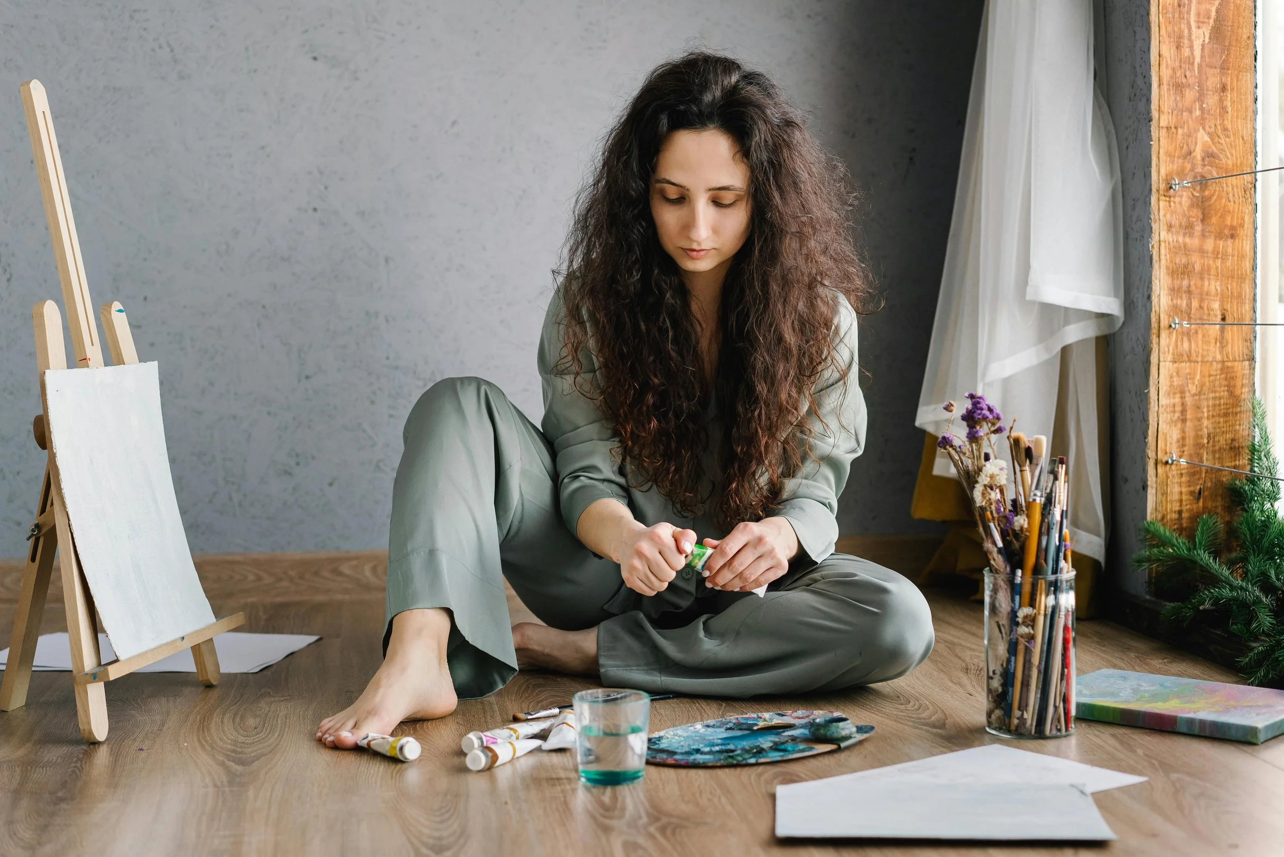 What Is Art Therapy (And Do You Have to Be an Artist?)