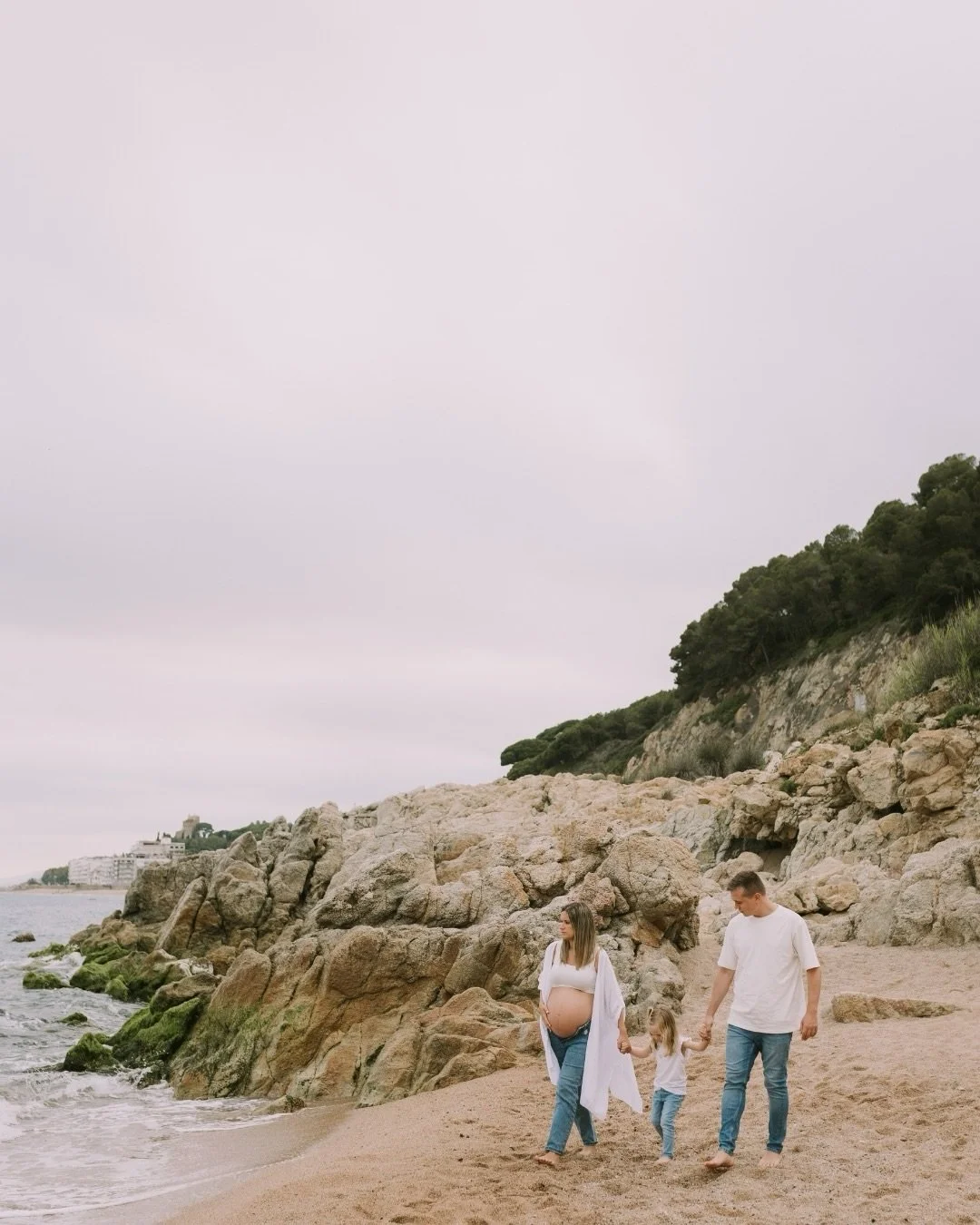 A veces pienso que tengo m&aacute;s historias guardadas en el disco duro que aqu&iacute;.
Y no porque no quiera ense&ntilde;arlas, sino porque no siempre encuentro el tiempo (ni la energ&iacute;a) para estar presente en Instagram como &ldquo;se supon