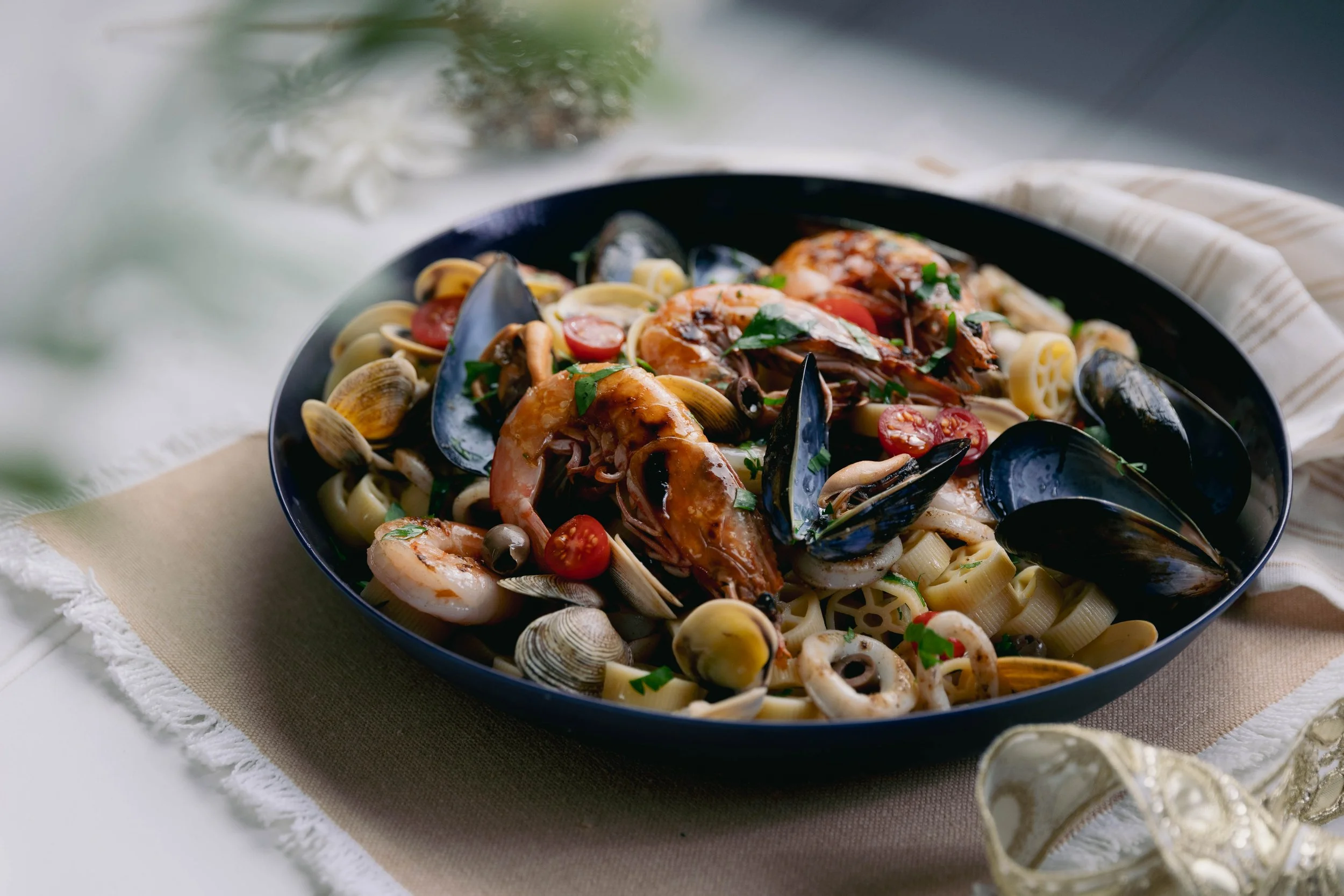 Insalata di pasta di Mare with wagon wheels