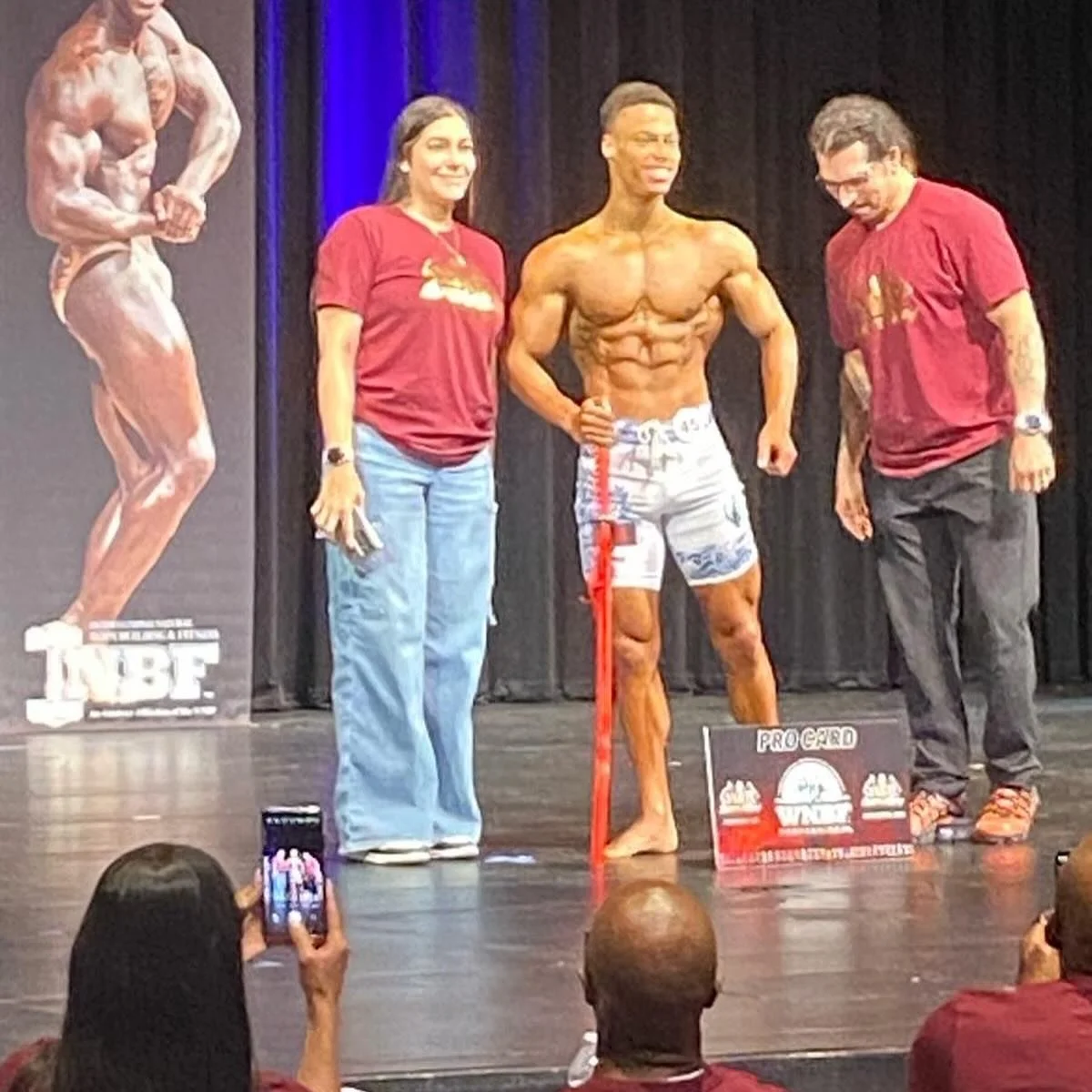 And NEWWWWW pro athlete added to @bricks_coaching by the guidance of @flex.ft_bricks 
Swipe right to see the transformation all in 14 weeks total 
@raymond_boerema21  did it 🏆 with Coach @flex.ft_bricks .
 2 weeks ago he won 🥇 his first show ( r