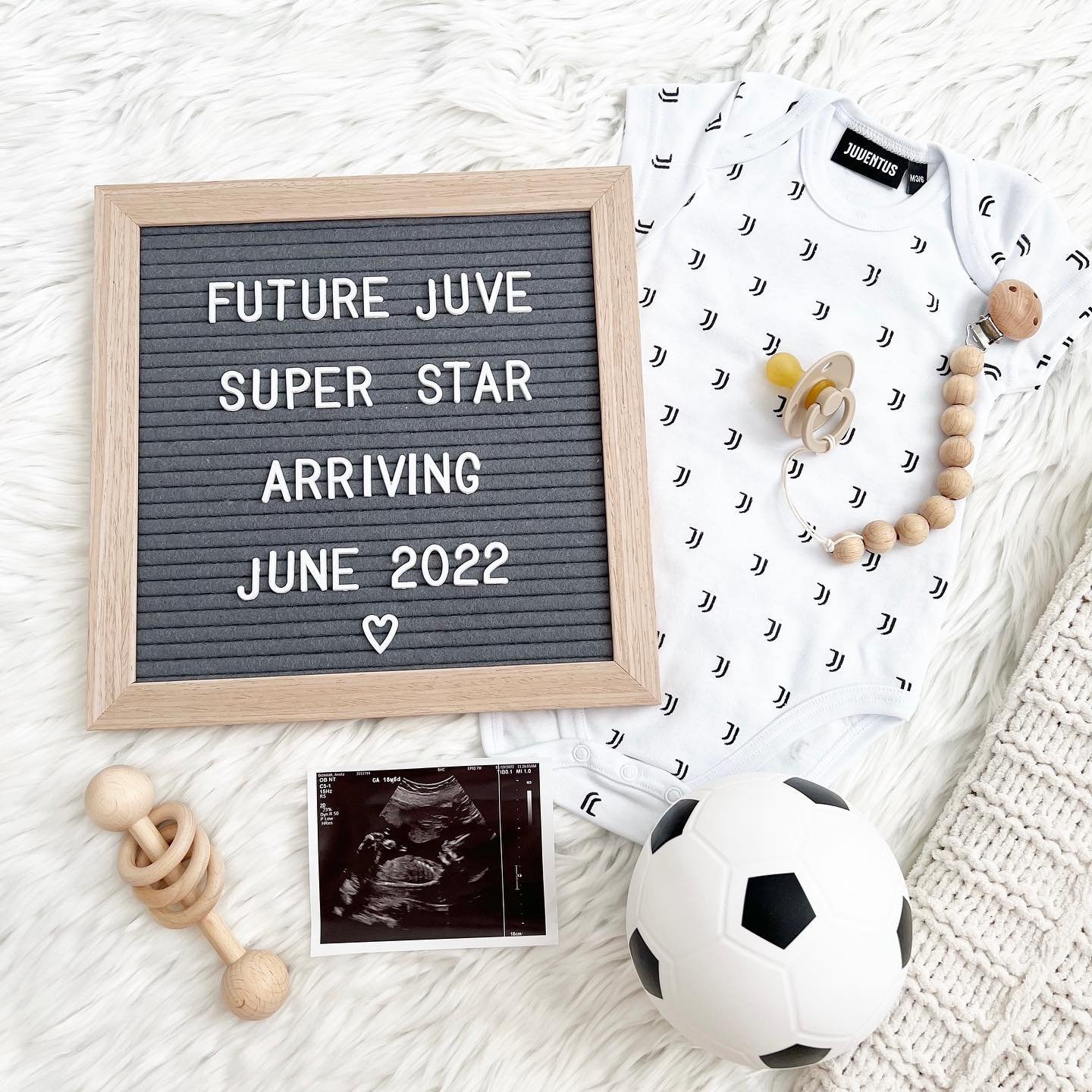 adding a little more love 💙

#babyg#rainbowbaby#itsaboy