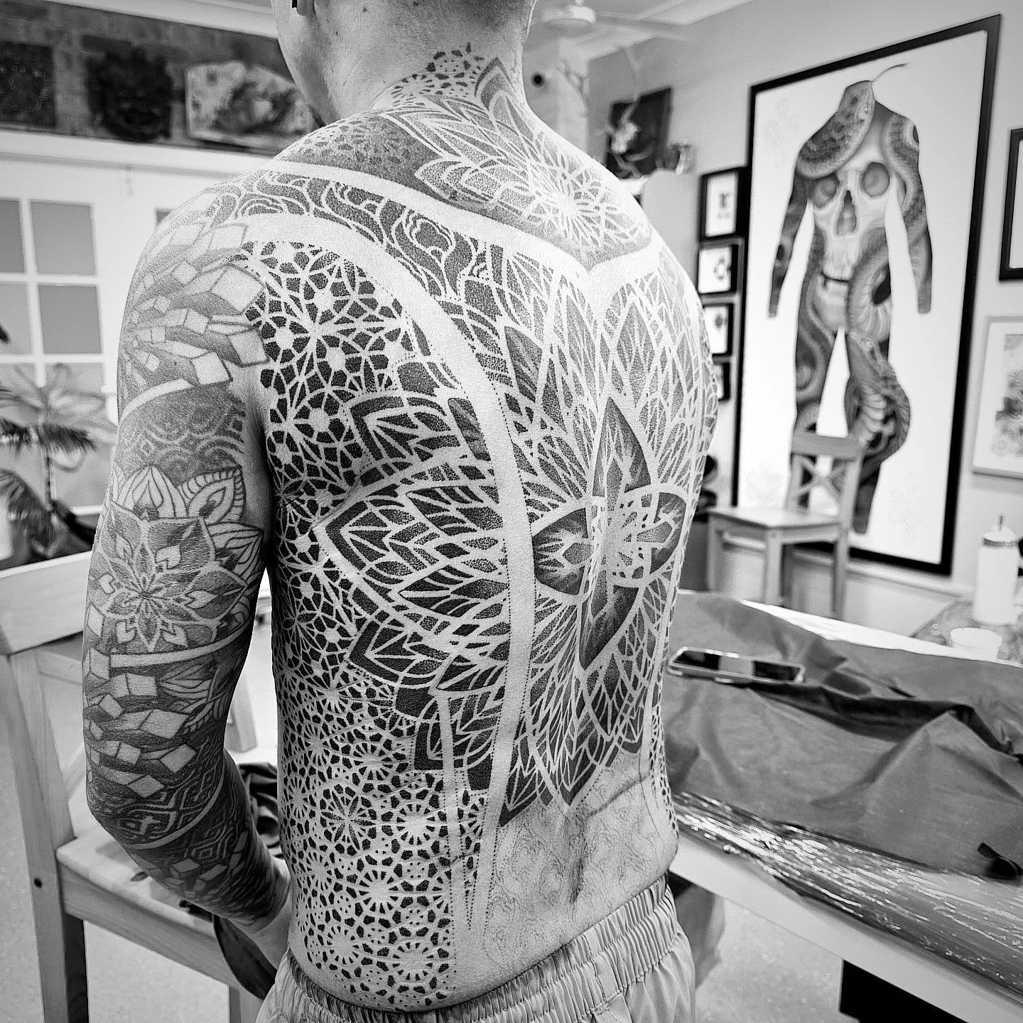 Work in progress with Josh this weekend. Both sides finished, just a little more dotwork hand shading to go.