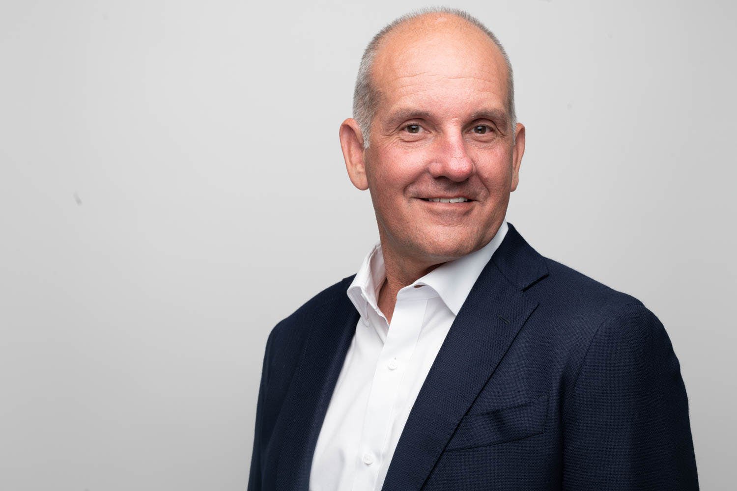 frontier_communications_corporate_headshots 2.jpg