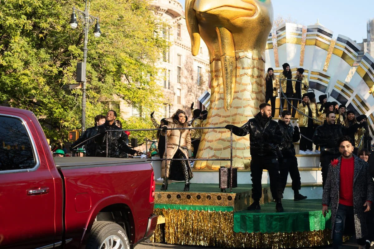 event-photography-nyc-macys-parade-jennie-o-paula-abdul 16.jpg