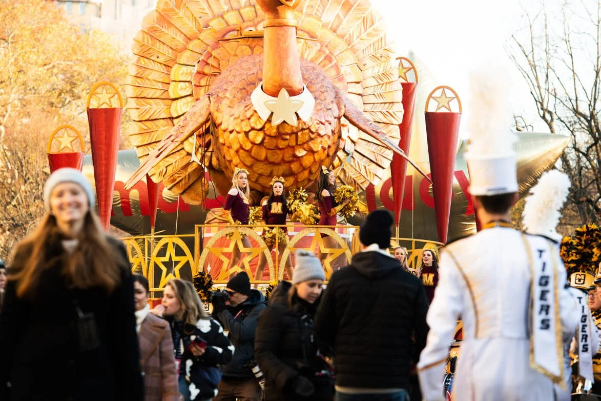 event-photography-nyc-macys-parade-jennie-o-paula-abdul 2.jpg