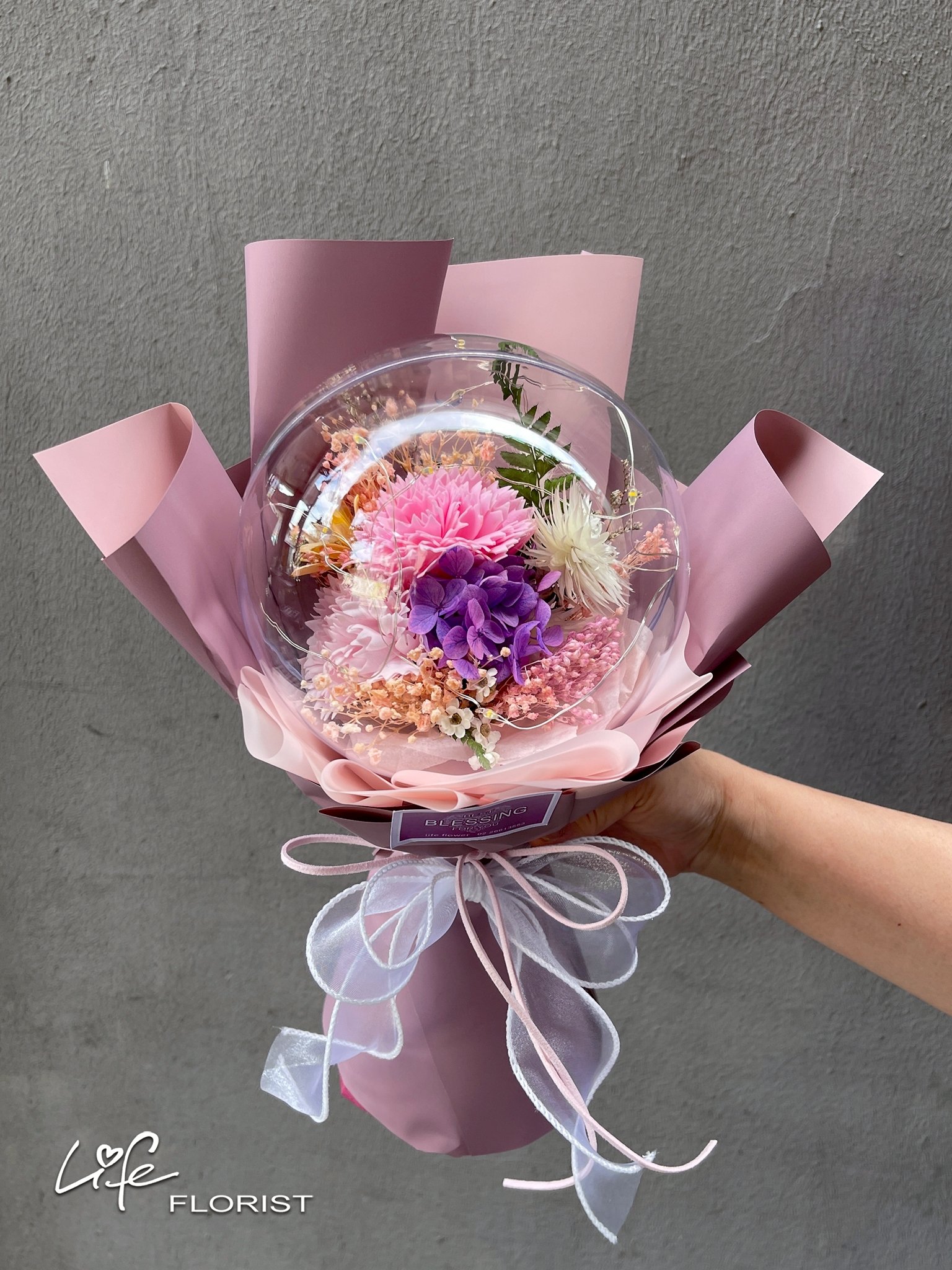 LINE_ALBUM_花束_250502_2.jpg