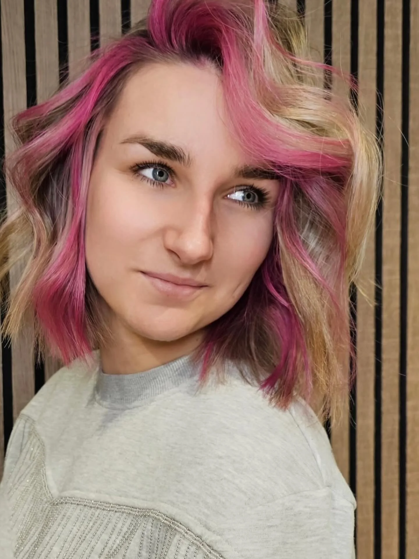 🩷🩷🩷

@hairfection.nl