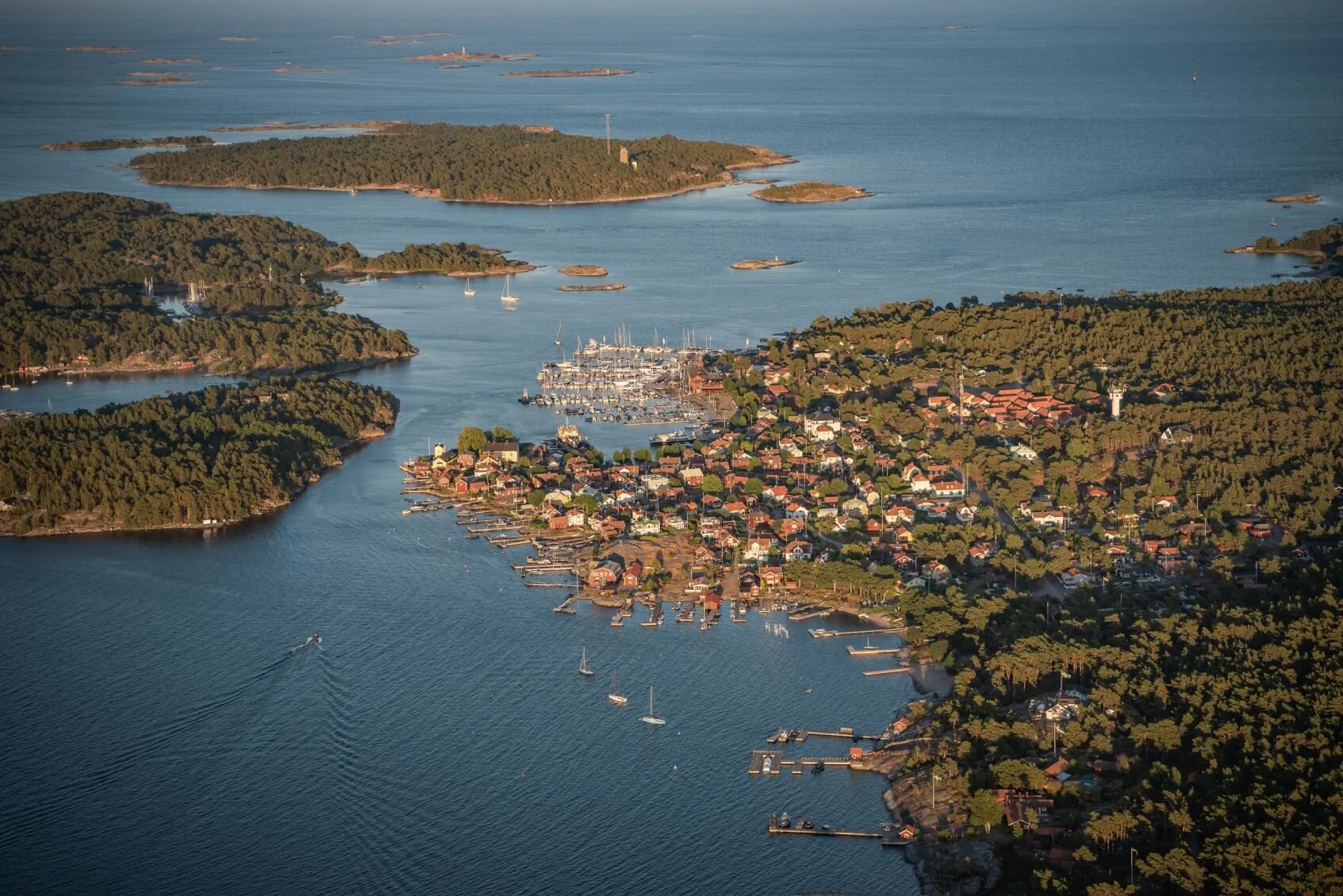 Vad kostar en helikoptertur i Stockholm? (2026 prisguide)