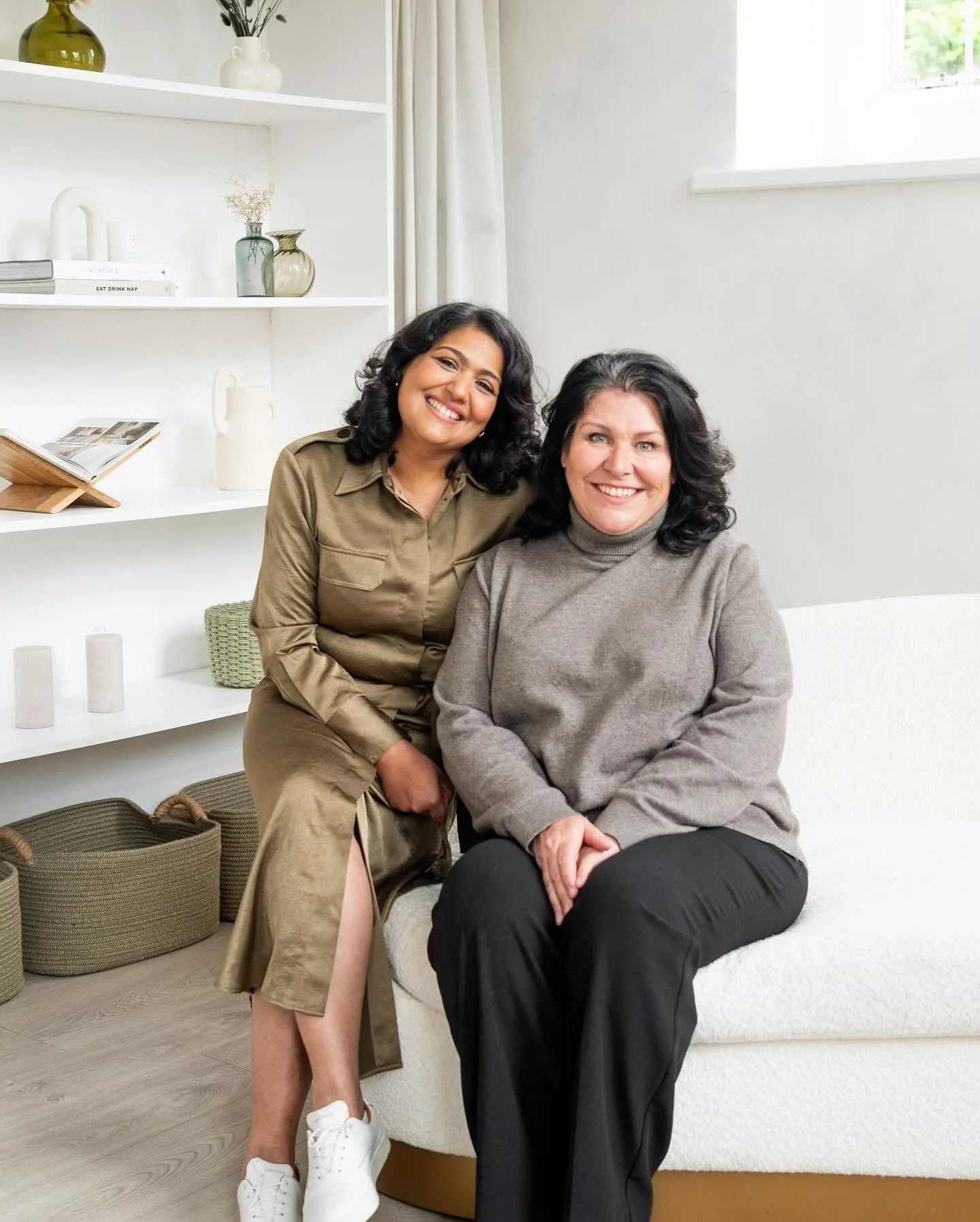 Meet Laura & Farisa our practice owners.
✨ Below is their story.
We are two women passionate about changing the way people view dental visits even though we are not dentists ourselves.
As anxious patients, we have created an environment that p