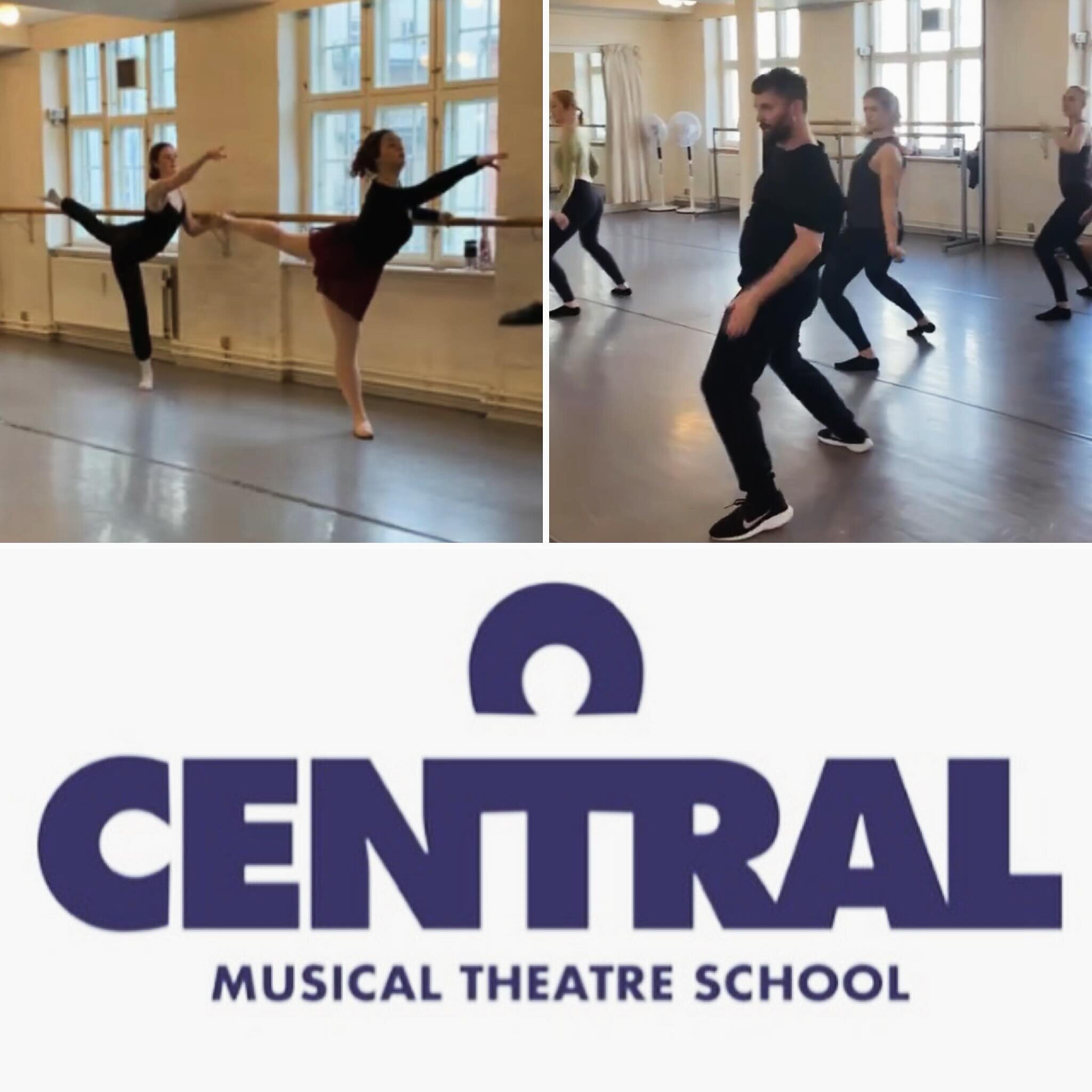 Drop in Classes This Week At Central !

Thursday 14th March 
Ballet with Hayley Franks H&oslash;ier
9.00 - 10.30
100 kr per class

Friday 15th March 
Jazz with Steffen Huleh&oslash;j Frederiksen 
13.00 - 14.30
100 kr per class

#dropinclass #ballet #