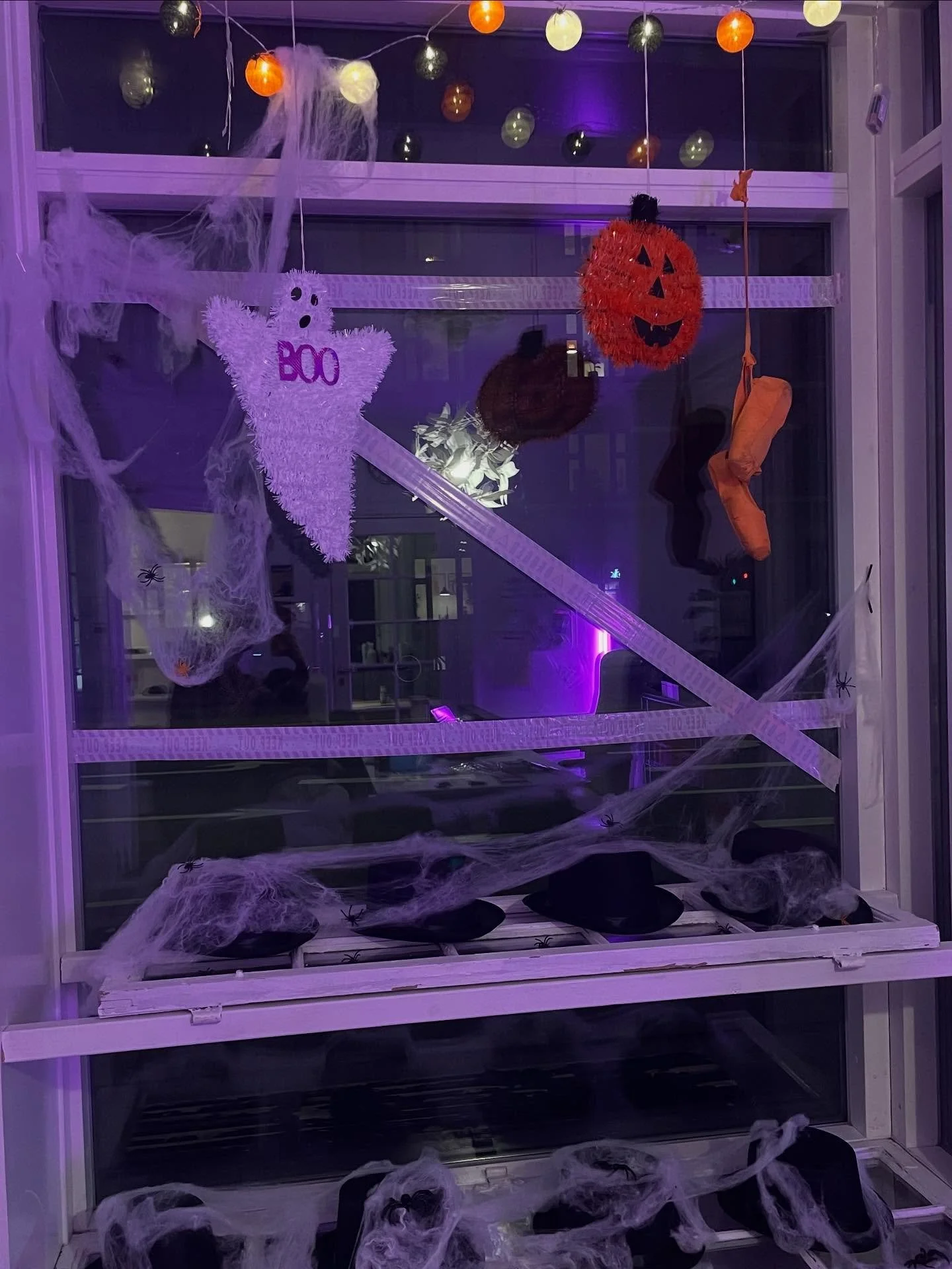 Happy Halloween 🎃☠️🕷️
Guest Window Designer @mileshoare