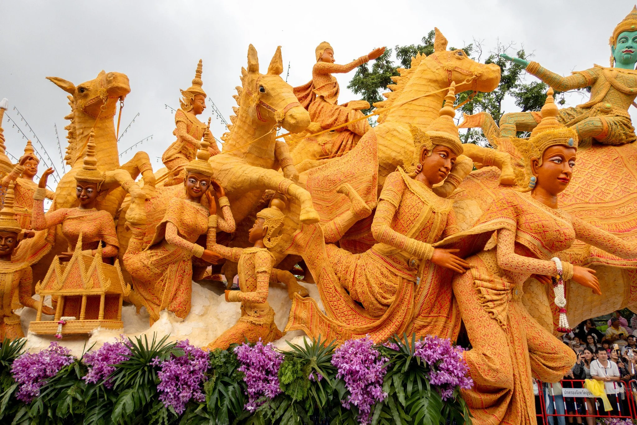 Ubon Ratchathani kynttiläfestivaalit