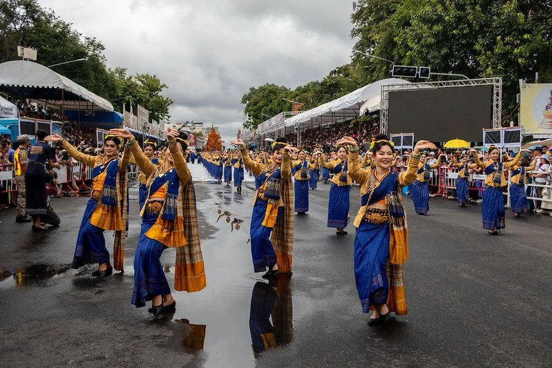 Ubon Ratchathani kynttiläfestivaalit kulkue
