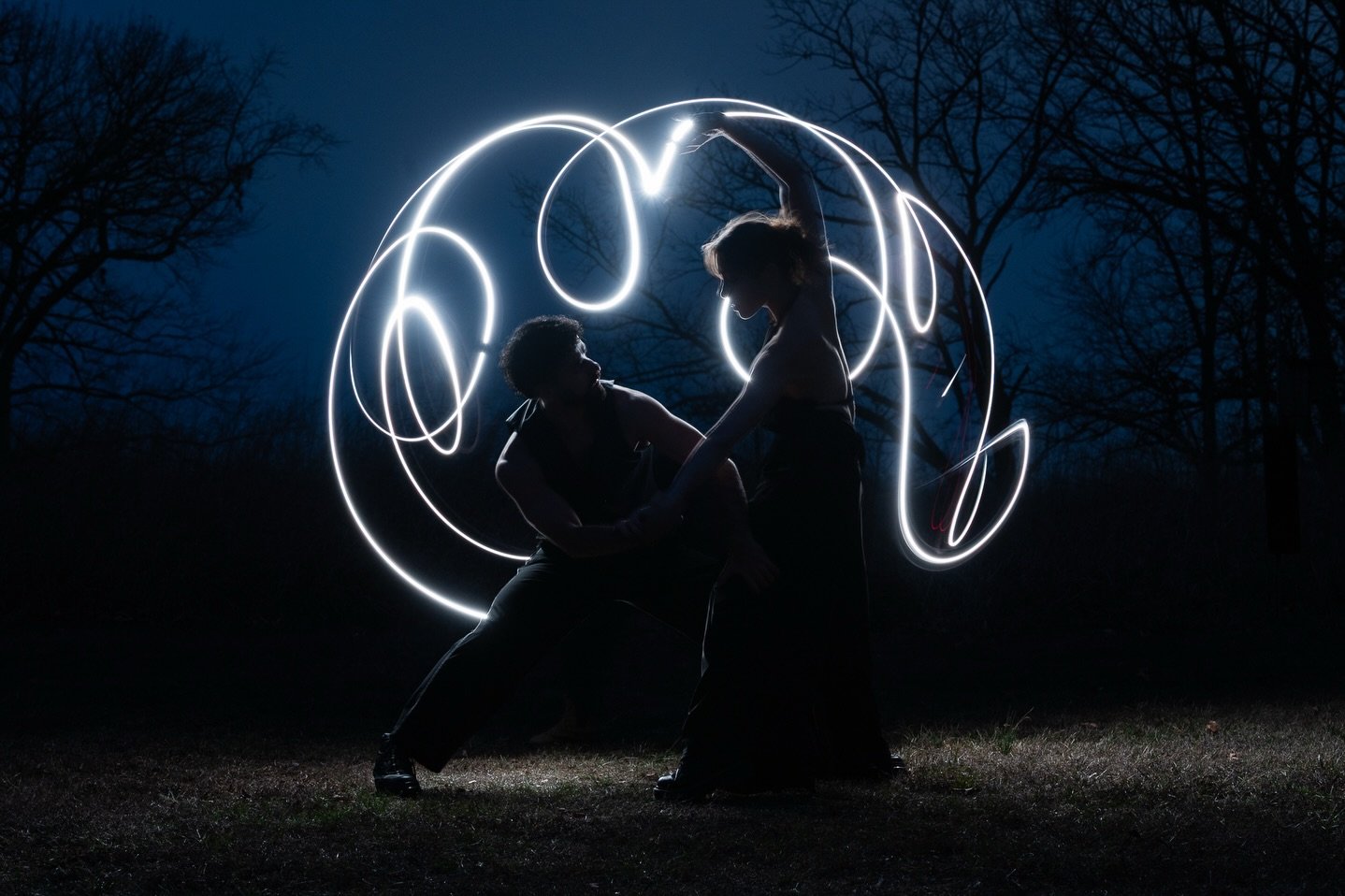 Harnessing the power of movement and light working in tandem⚡️

with the always incredible @karleevado &amp; @gonzalopez_dance 💫