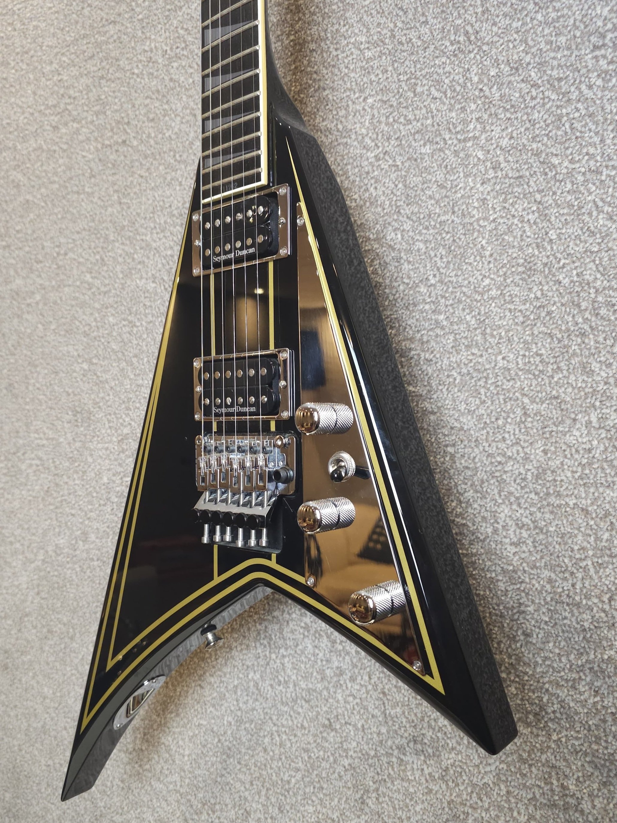 JACKSON - Rhoads Elite Series Gold Pinstripe - 2012 - Made in Japan